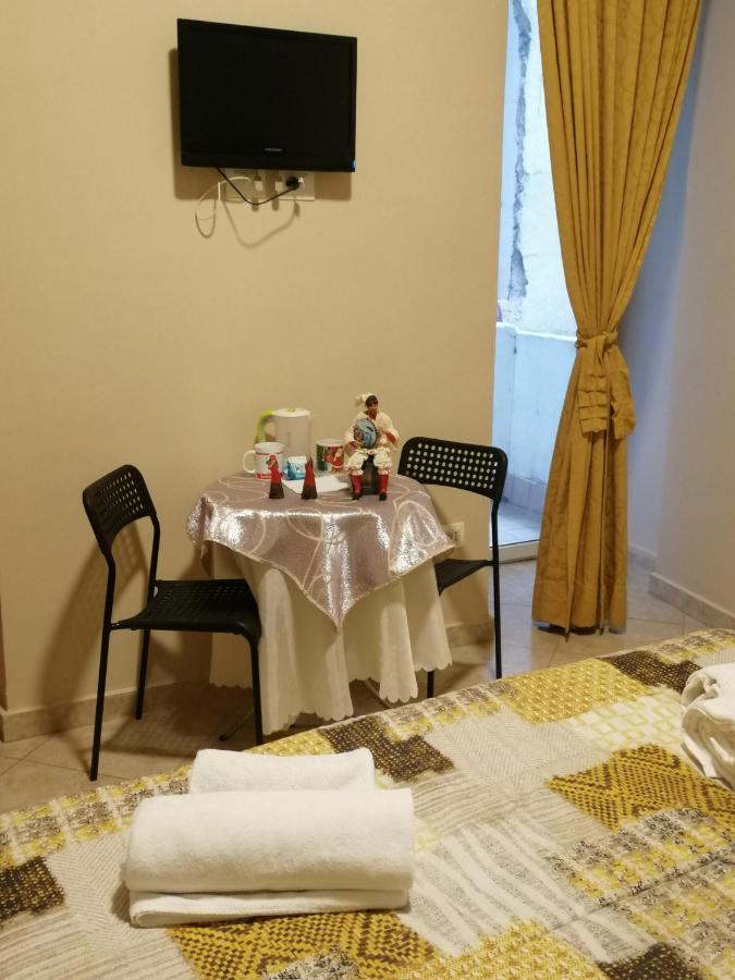 San Gaetano Bed Hotel Наполи Екстериор снимка